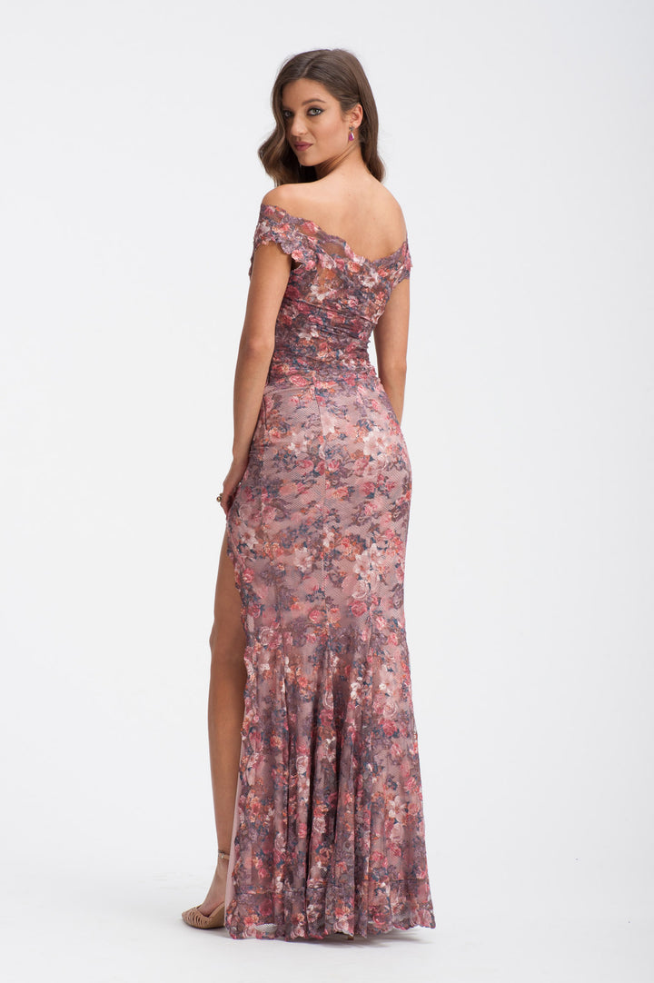 Elegant and Chic Long Dress with Slit-1